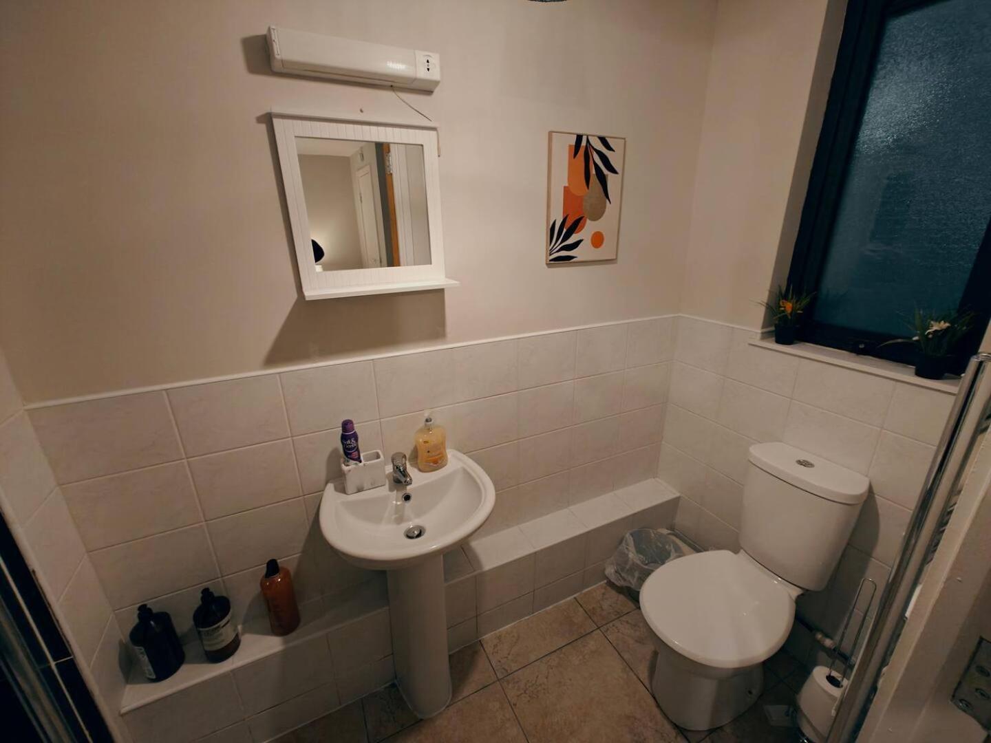 2Br Cosy City Centre Apartment ベルファスト エクステリア 写真